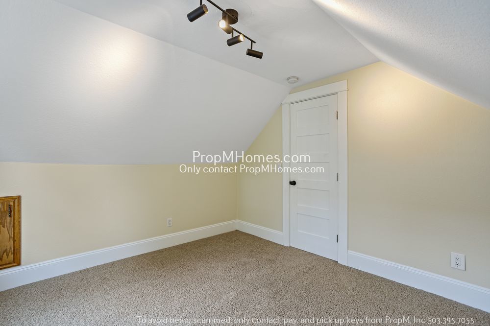 Charming King Neighborhood Retreat: Stylish, Spacious, and Pet-Friendly! property image