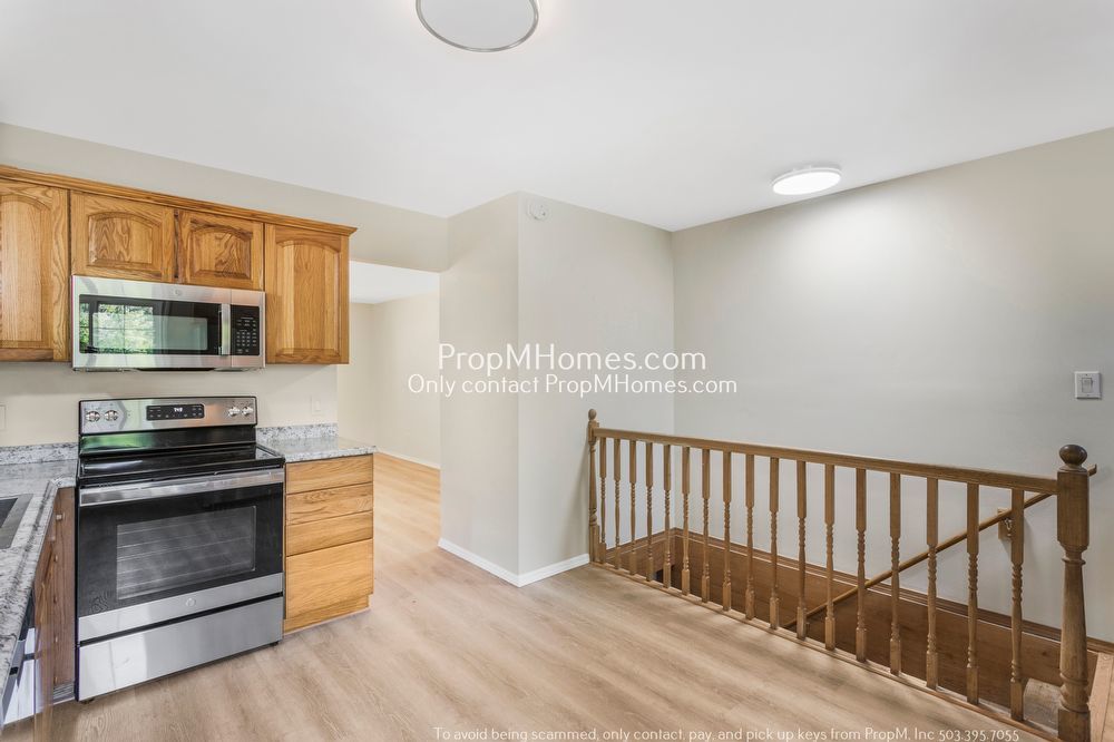 2 Bedroom Home on a Large Lot in SW! property image