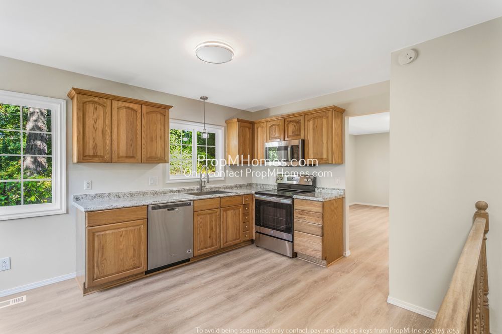 2 Bedroom Home on a Large Lot in SW! property image