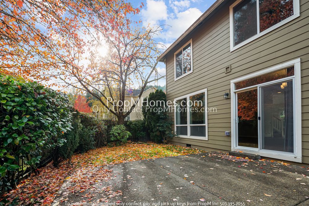 Four Bedroom Home in Progress Ridge - Corner Lot! property image