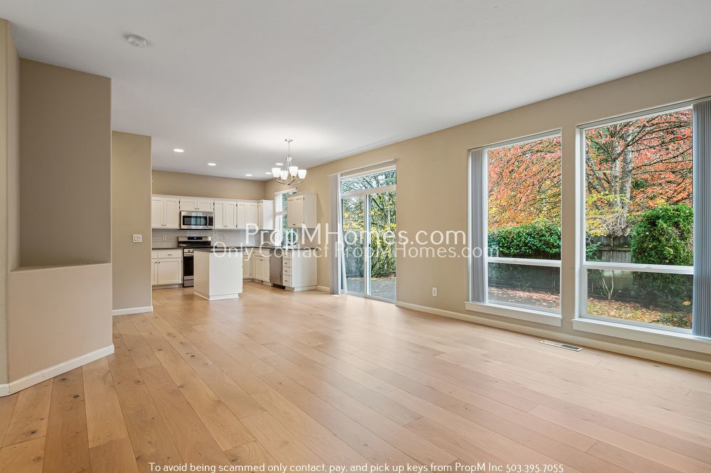 Four Bedroom Home in Progress Ridge - Corner Lot! property image