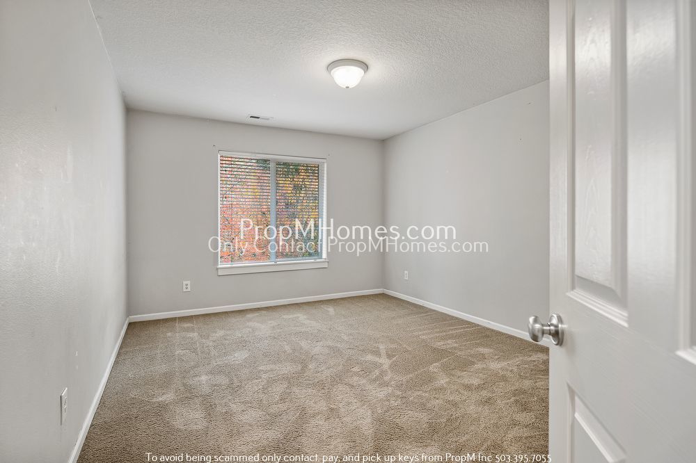 Four Bedroom Home in Progress Ridge - Corner Lot! property image