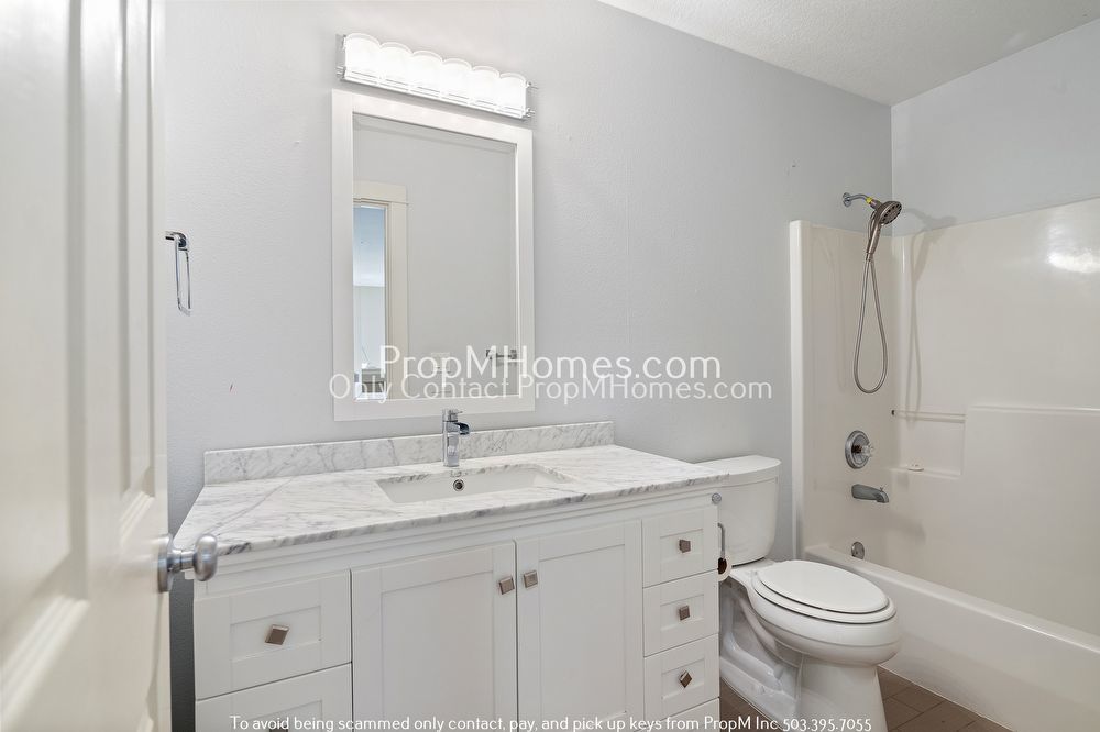 Four Bedroom Home in Progress Ridge - Corner Lot! property image