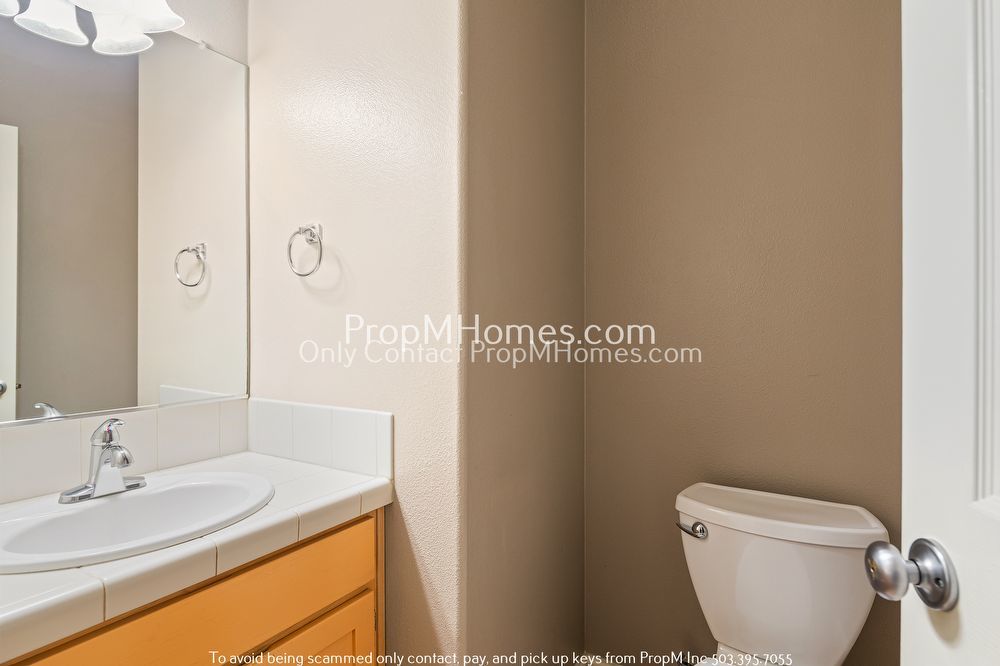 Four Bedroom Home in Progress Ridge - Corner Lot! property image