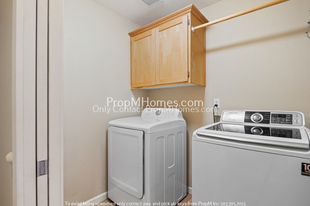 Four Bedroom Home in Progress Ridge - Corner Lot! property image