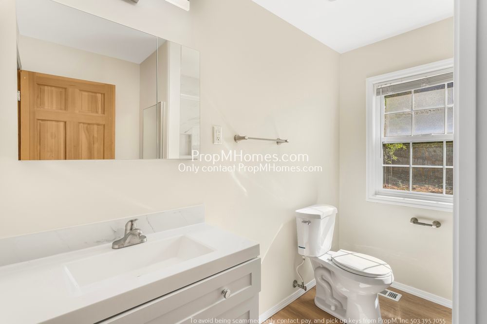 2 Bedroom Home on a Large Lot in SW! property image