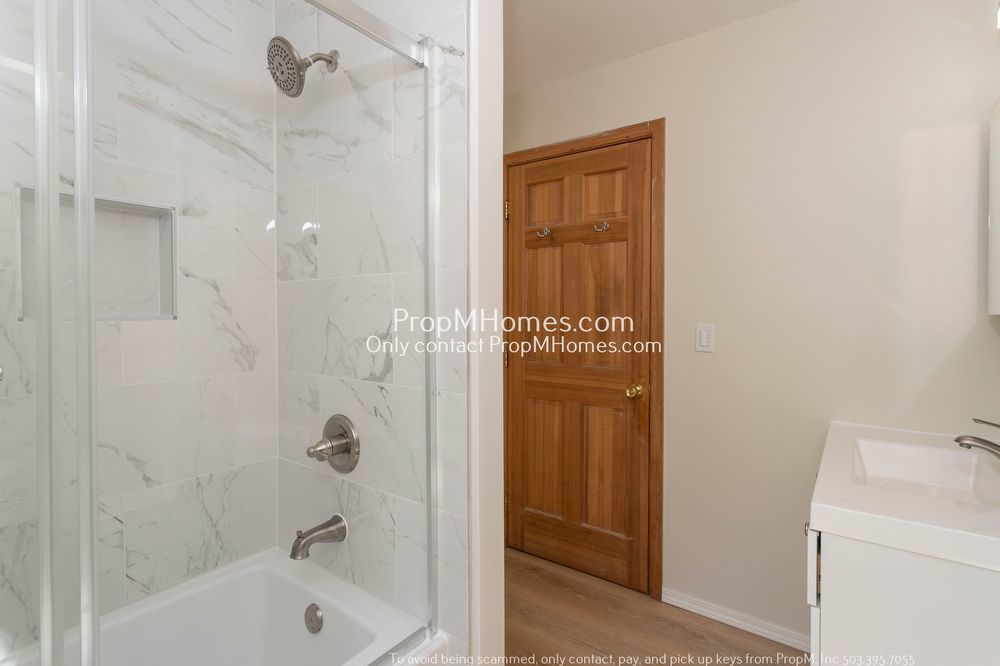2 Bedroom Home on a Large Lot in SW! property image