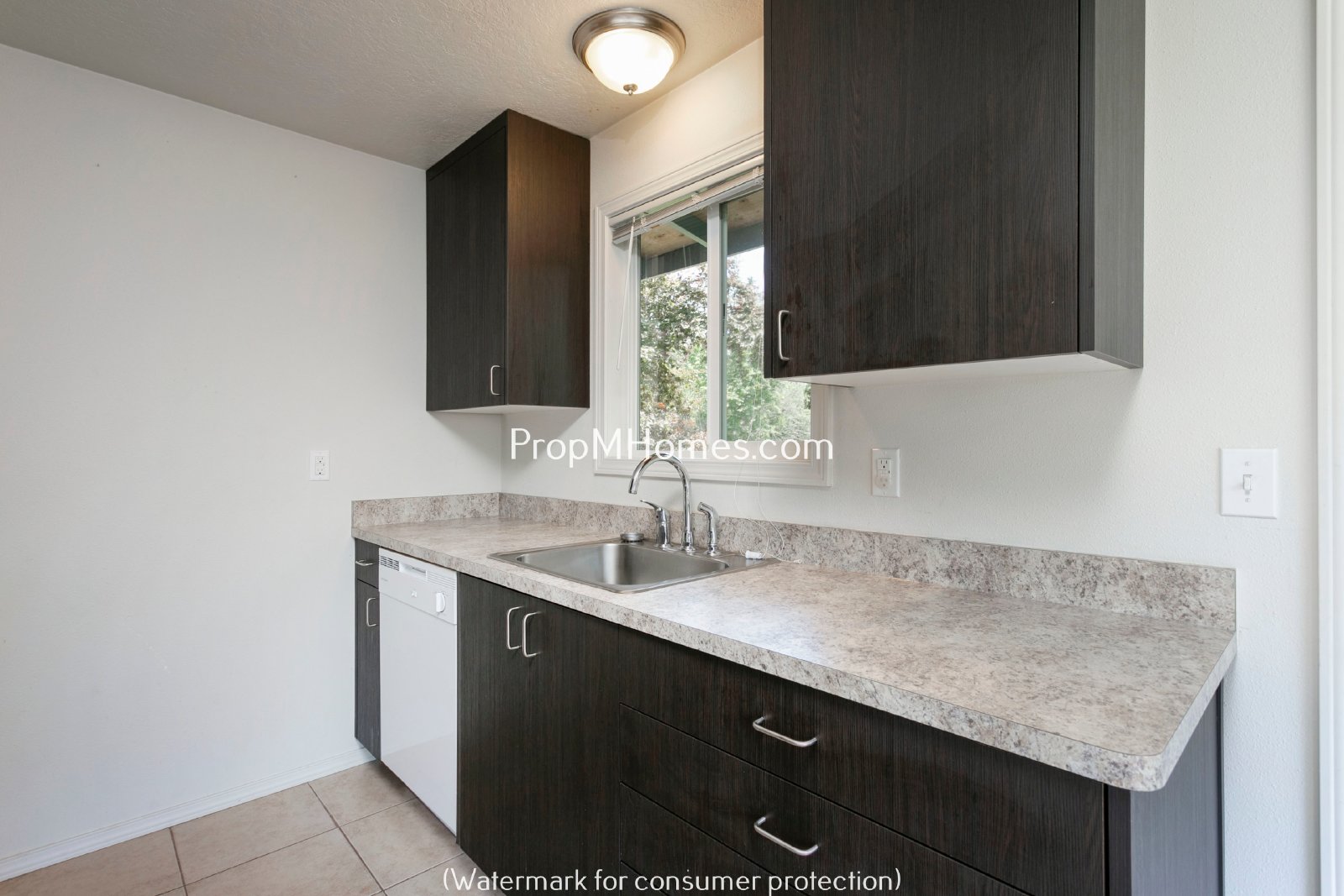 Two Bedroom Apartment with Private Patio in Glenfair Neighborhood! property image