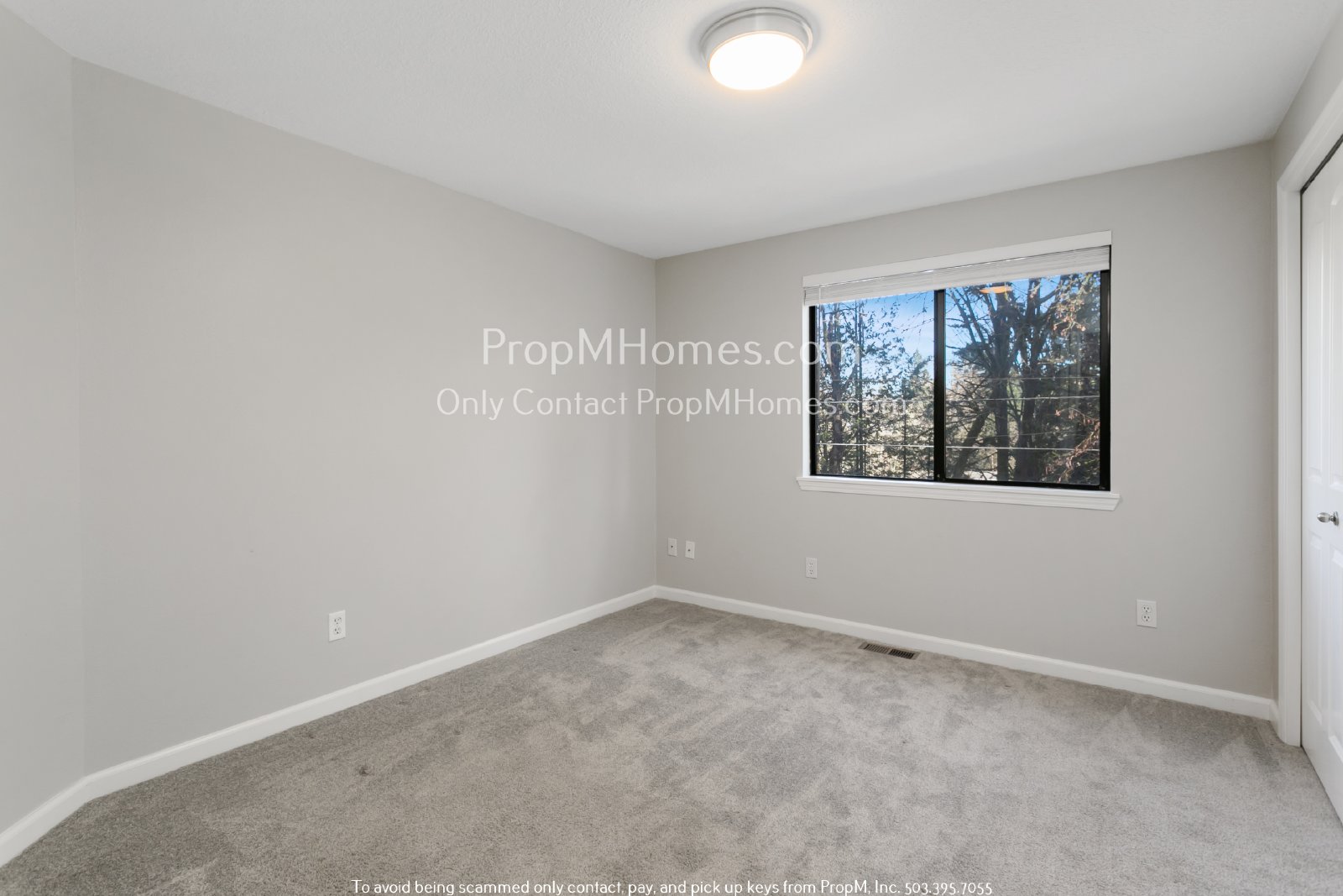 Stunning Five-Bedroom Rental in Milwaukie, Oregon: Your Perfect Home Awaits! property image