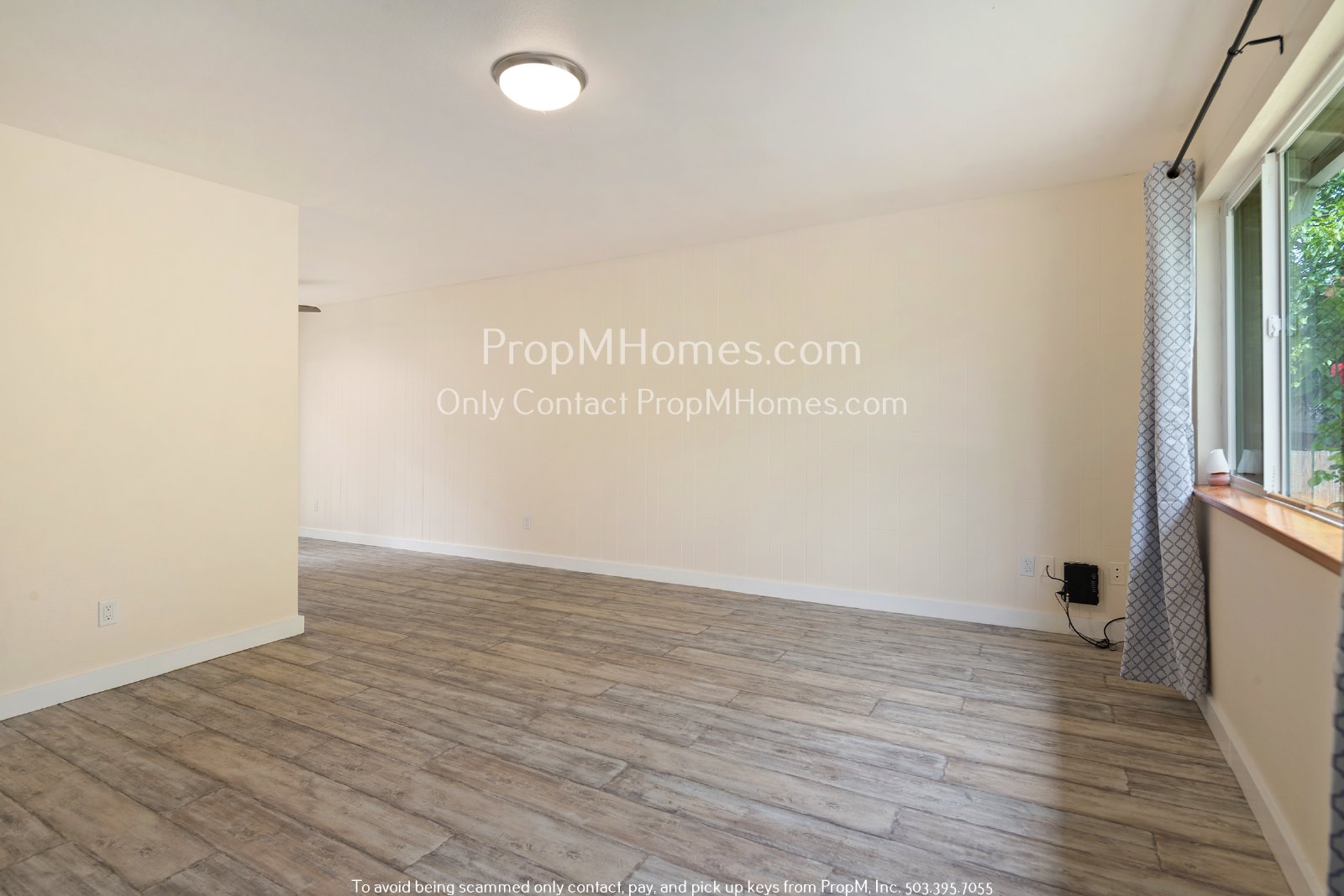 Updated Two Bedroom Duplex in SE! property image