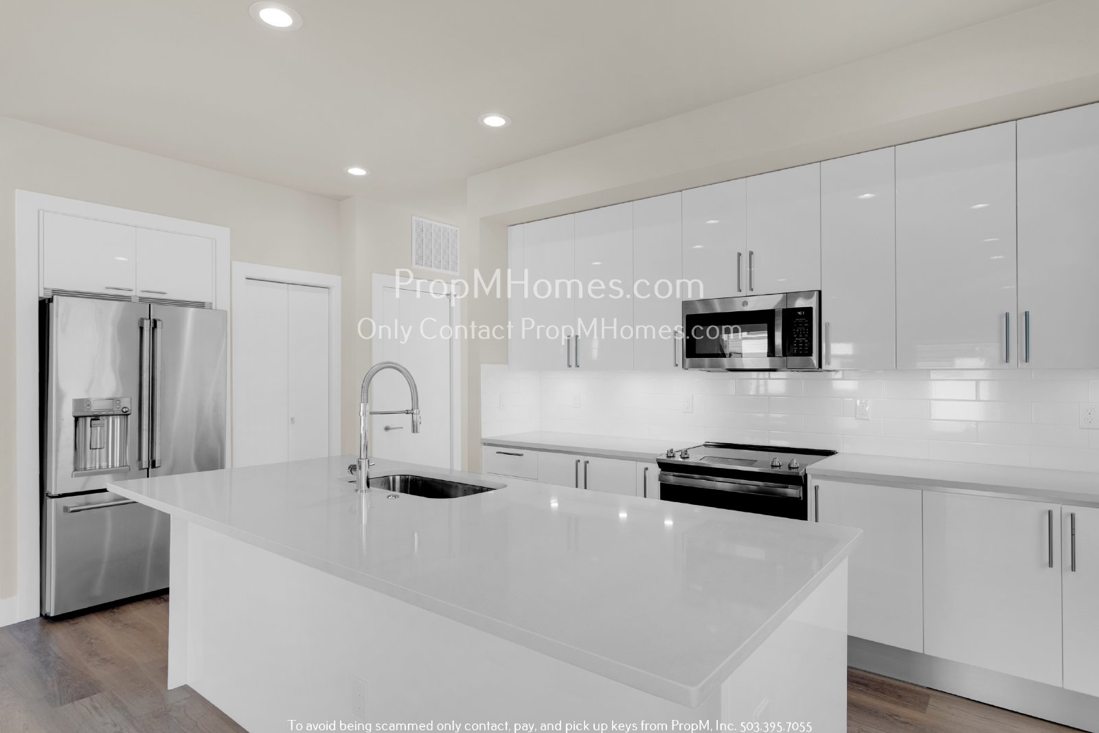 Three Bedroom, Two and Half Bathrooms, of Modern Comfort! property image