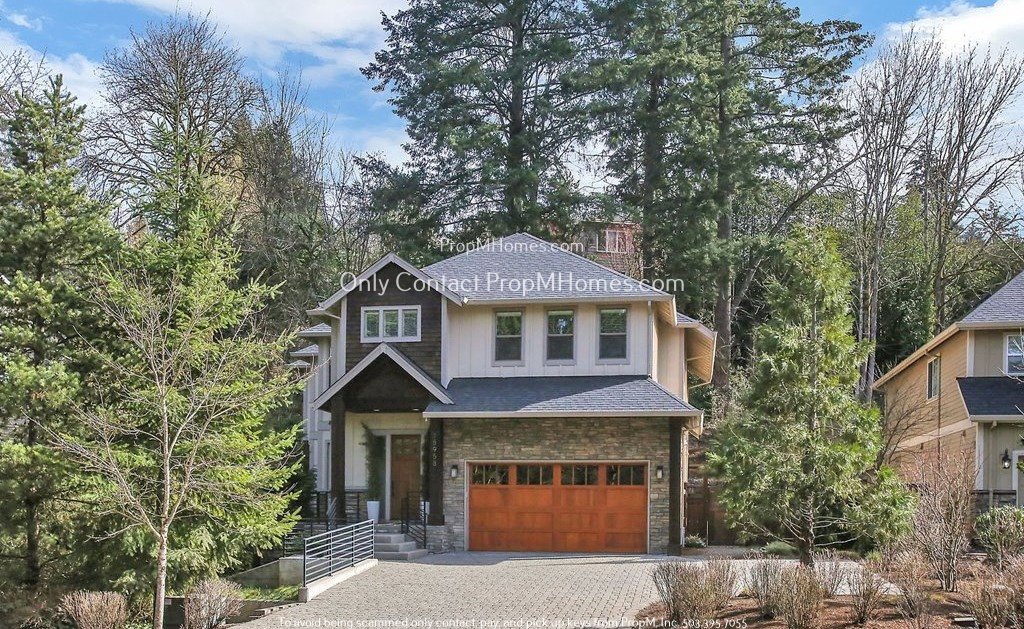 Luxury Four Bedroom Home In Lake Oswego! property image