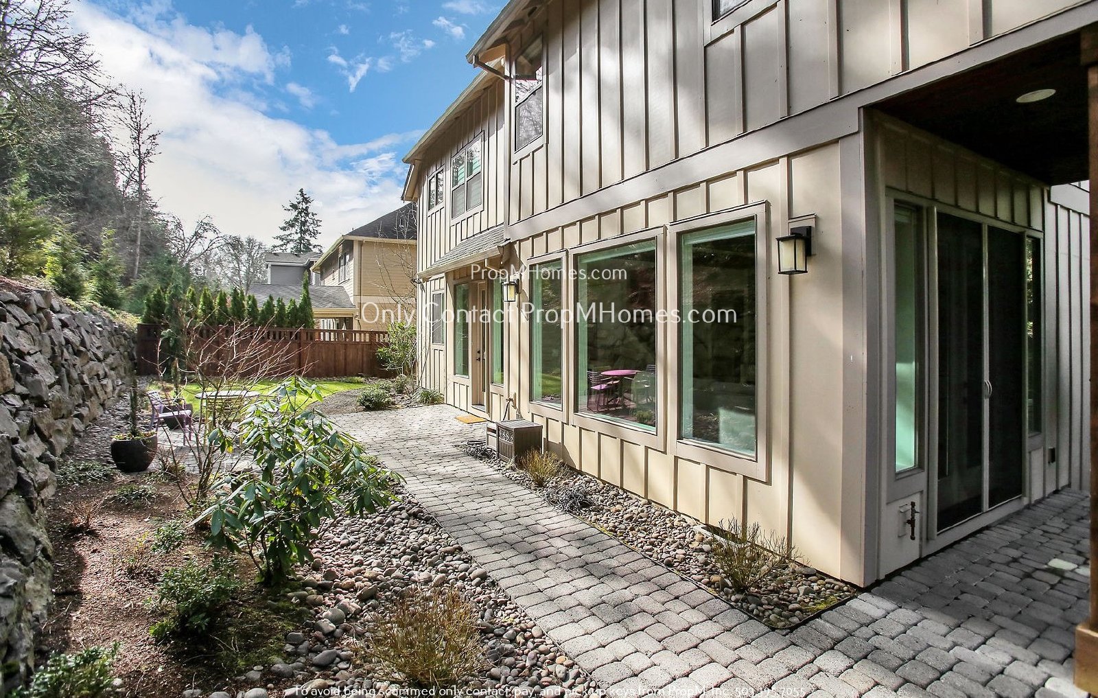 Luxury Four Bedroom Home In Lake Oswego! property image