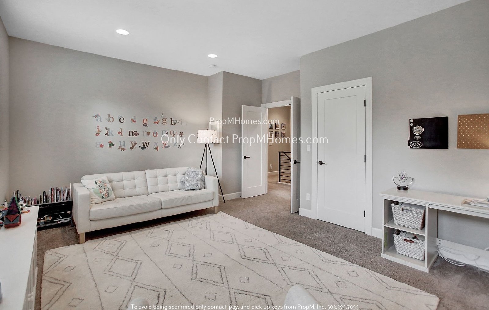 Luxury Four Bedroom Home In Lake Oswego! property image