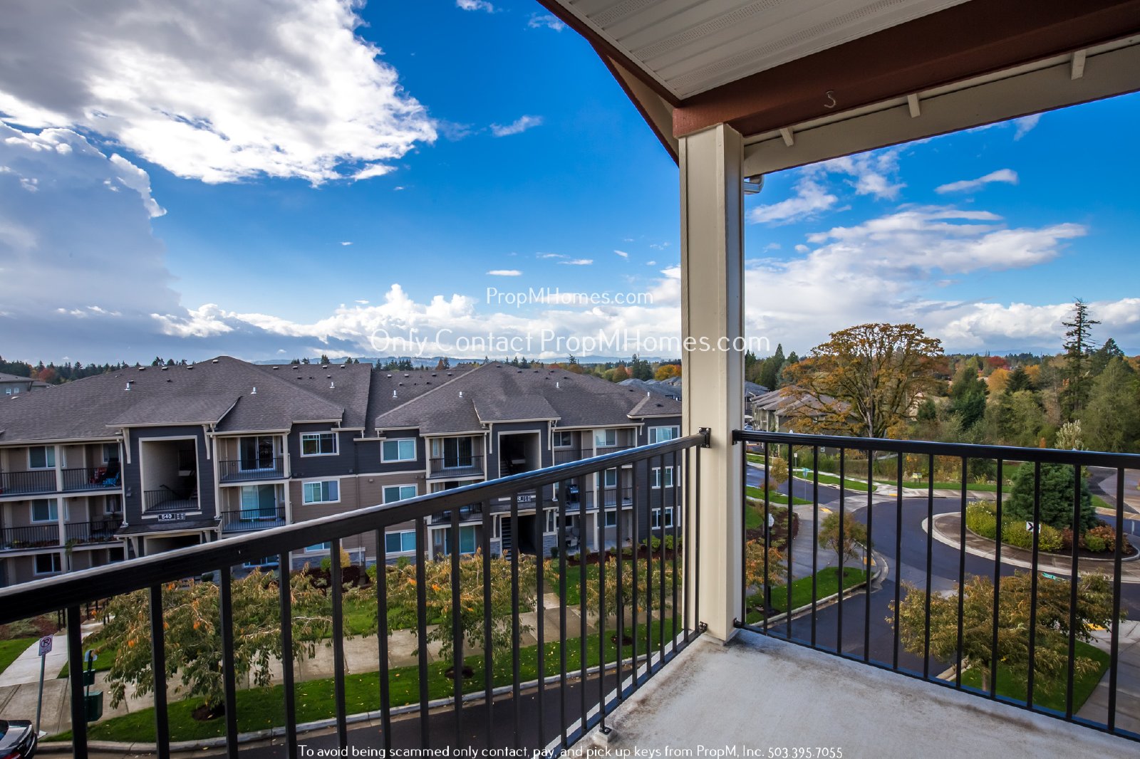 Great Views! Beautiful Two Bedroom, Two Bath Condo - Top Floor, End Unit! property image