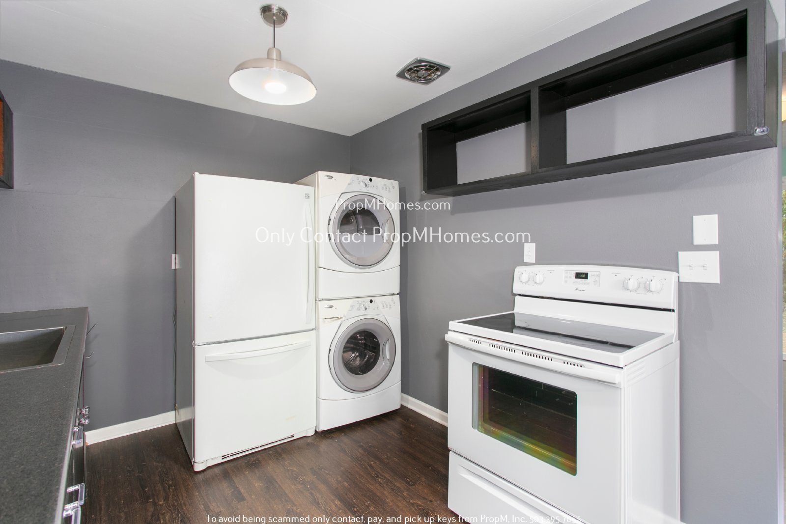 Lovely Two Bedroom Duplex In North Portland W/ Beautiful Backyard! property image