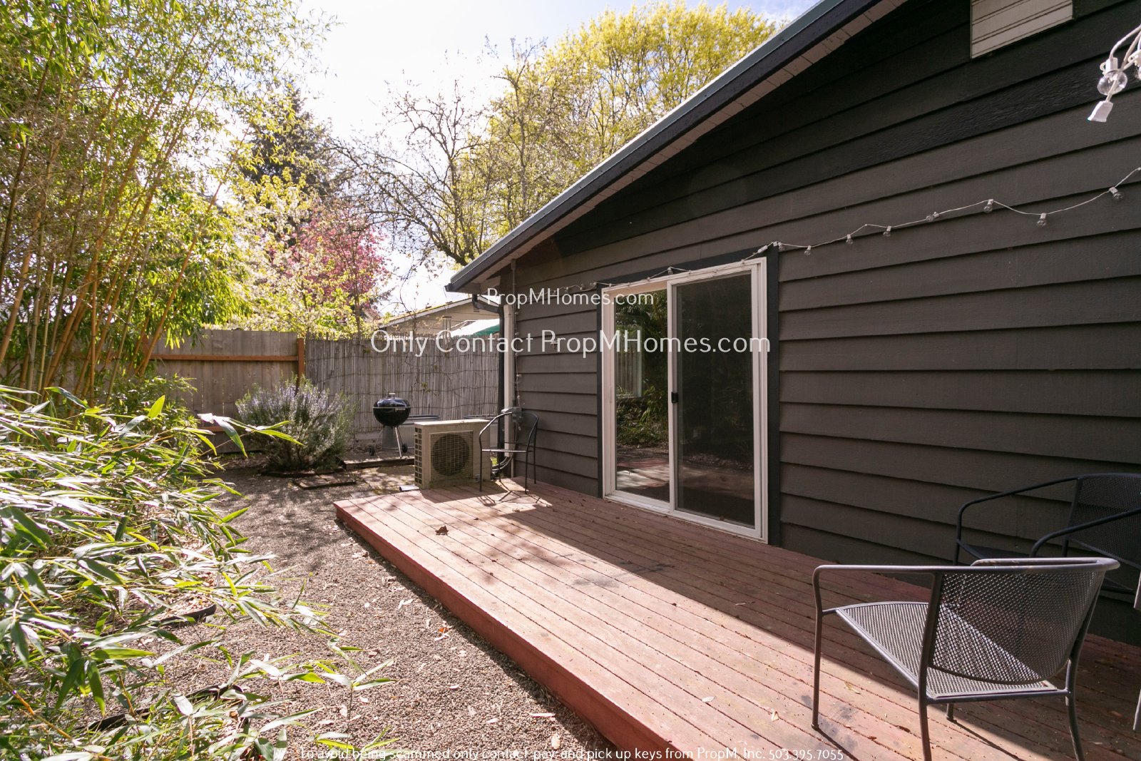 Lovely Two Bedroom Duplex In North Portland W/ Beautiful Backyard! property image