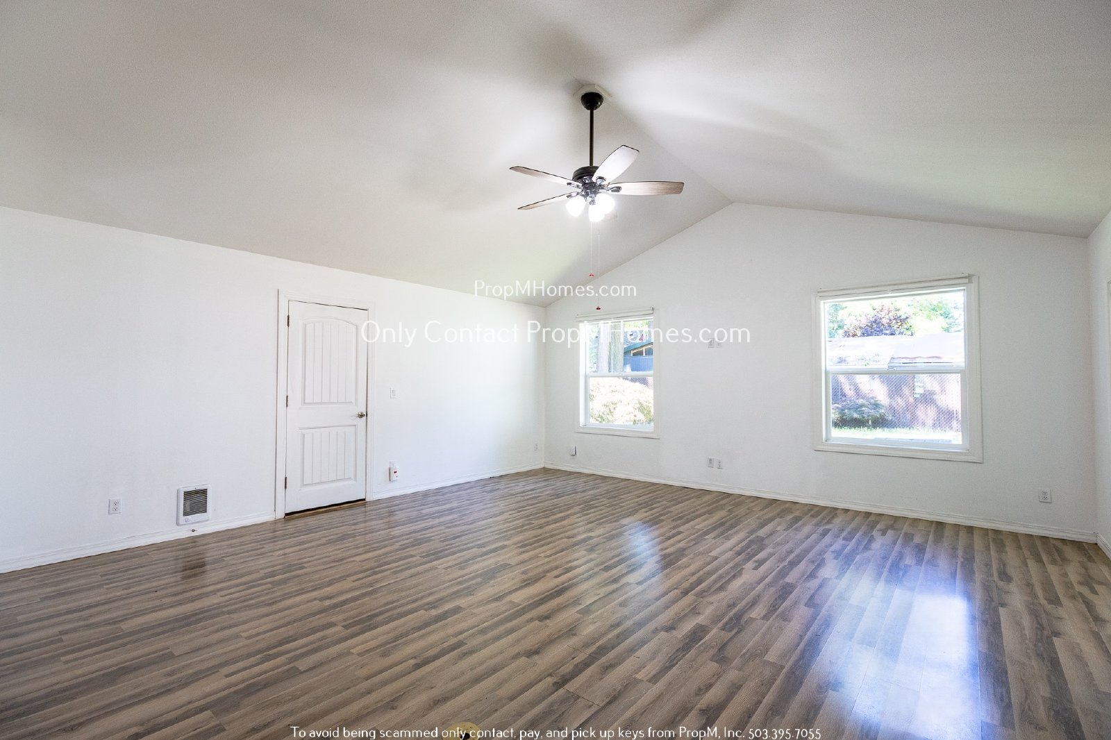 Light-Filled, Recently Updated Three Bedroom - Outstanding Outdoor Space! property image