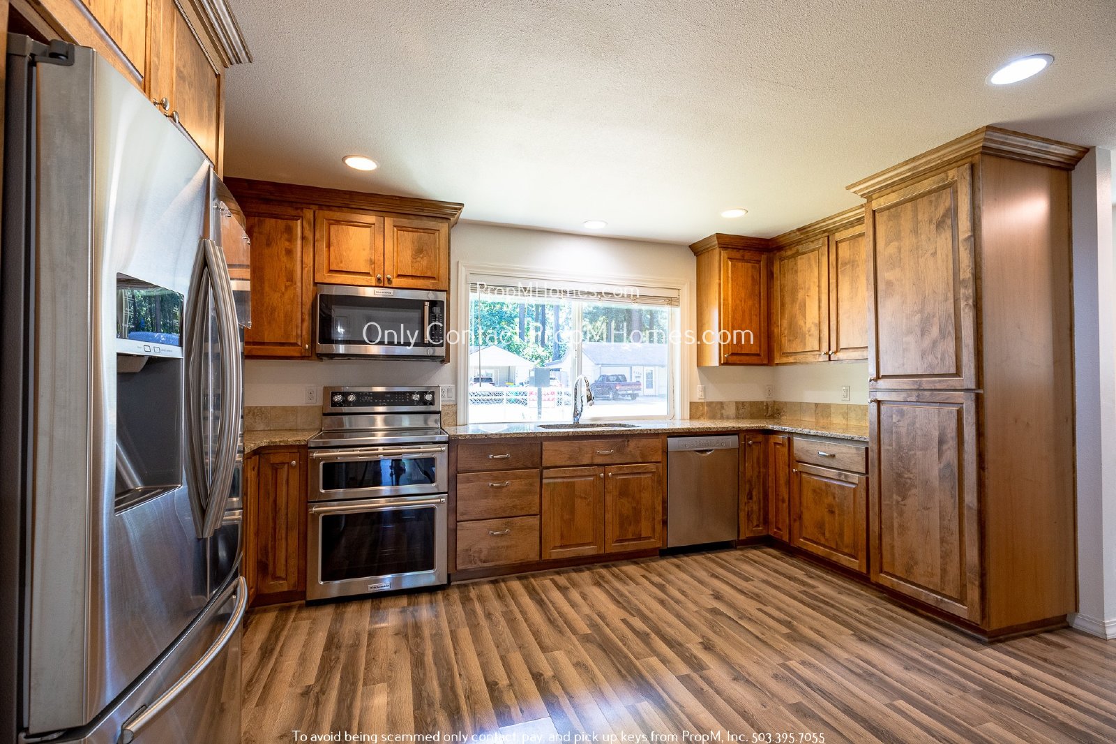 Light-Filled, Recently Updated Three Bedroom - Outstanding Outdoor Space! property image