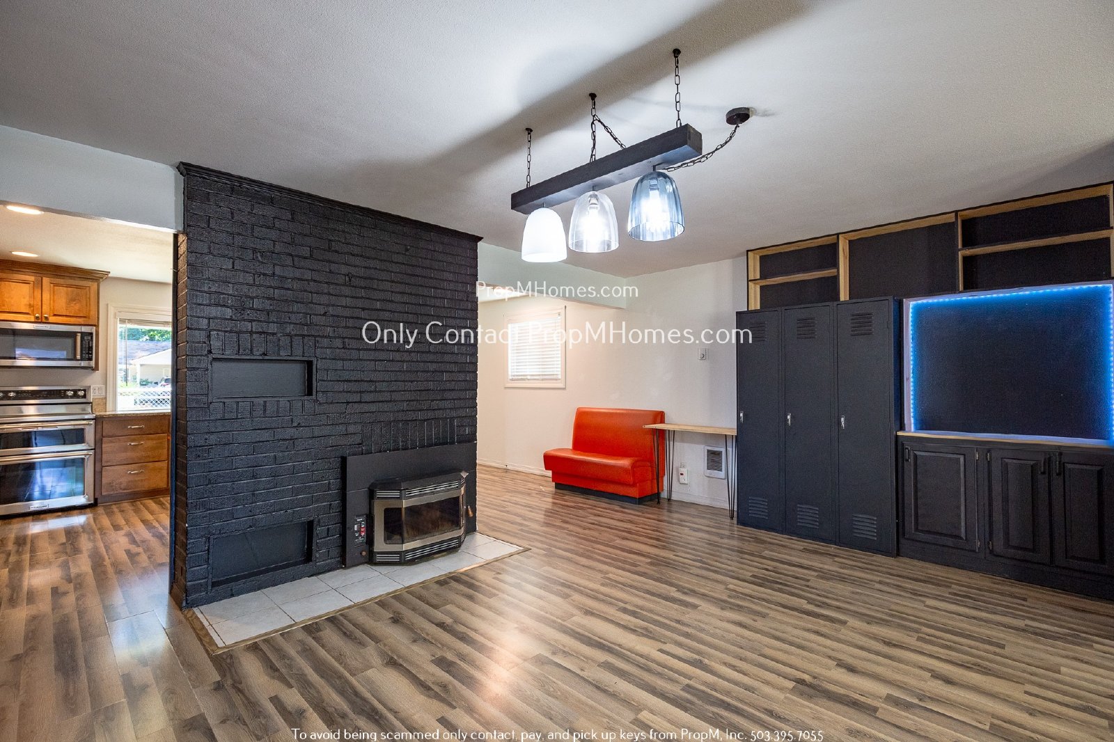 Light-Filled, Recently Updated Three Bedroom - Outstanding Outdoor Space! property image