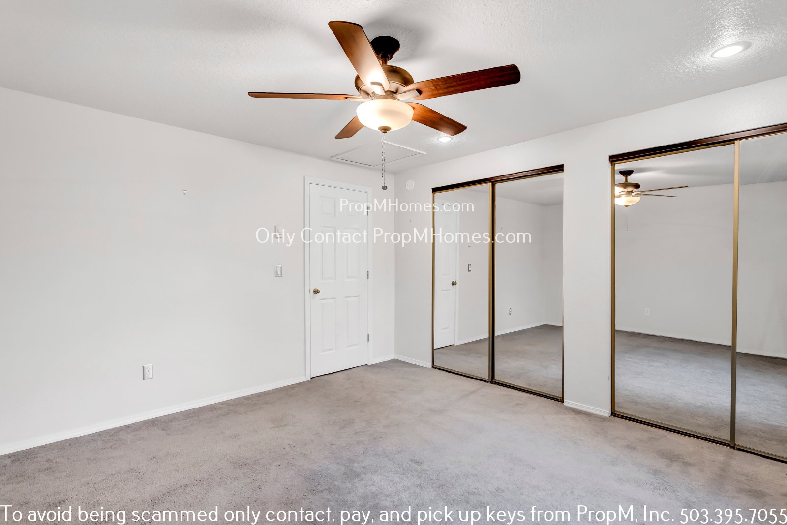 Charming Two Bedroom Condo with Close Access to I-5! property image
