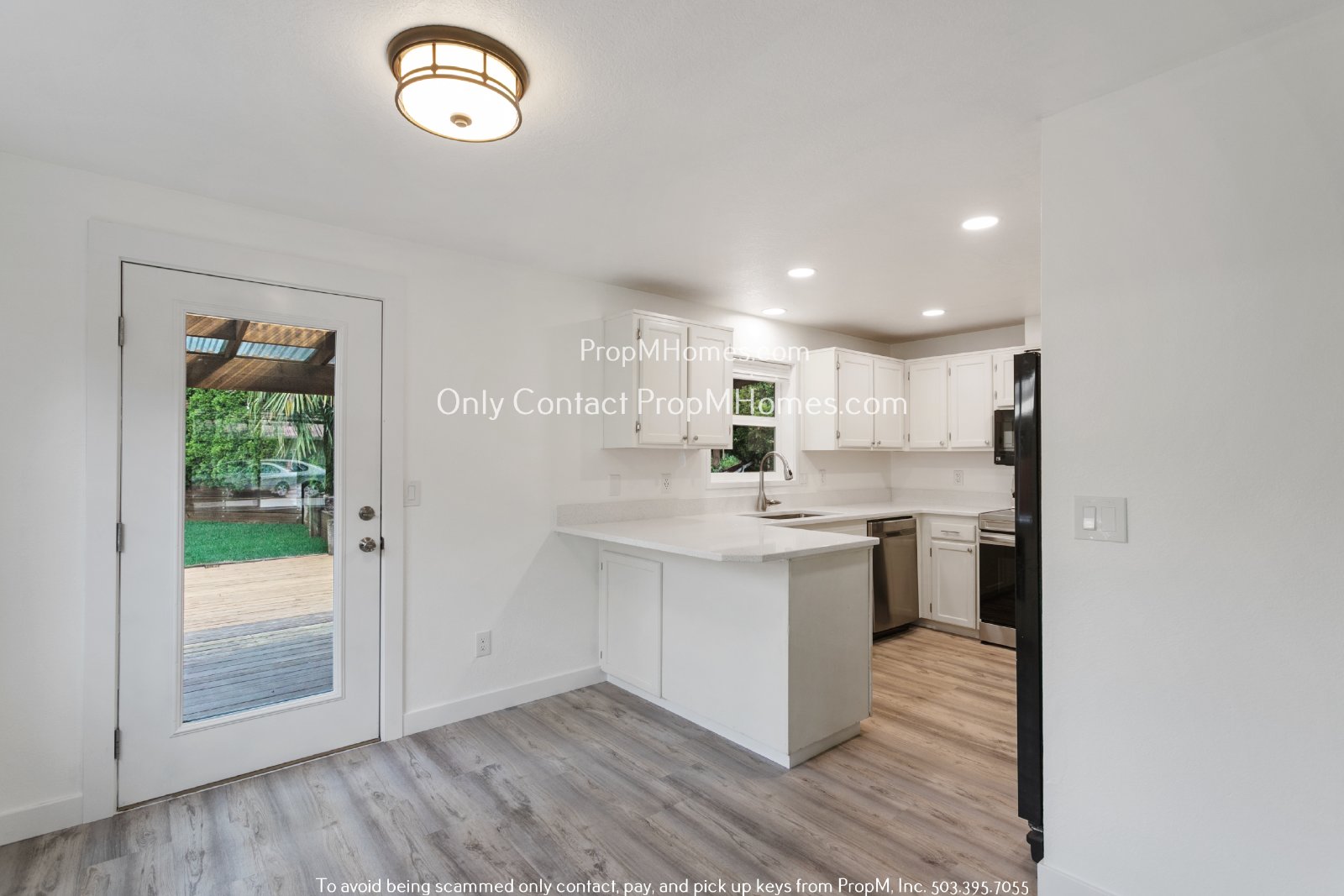 Sunny Beautiful Oasis in Canby - Three Bedrooms! property image