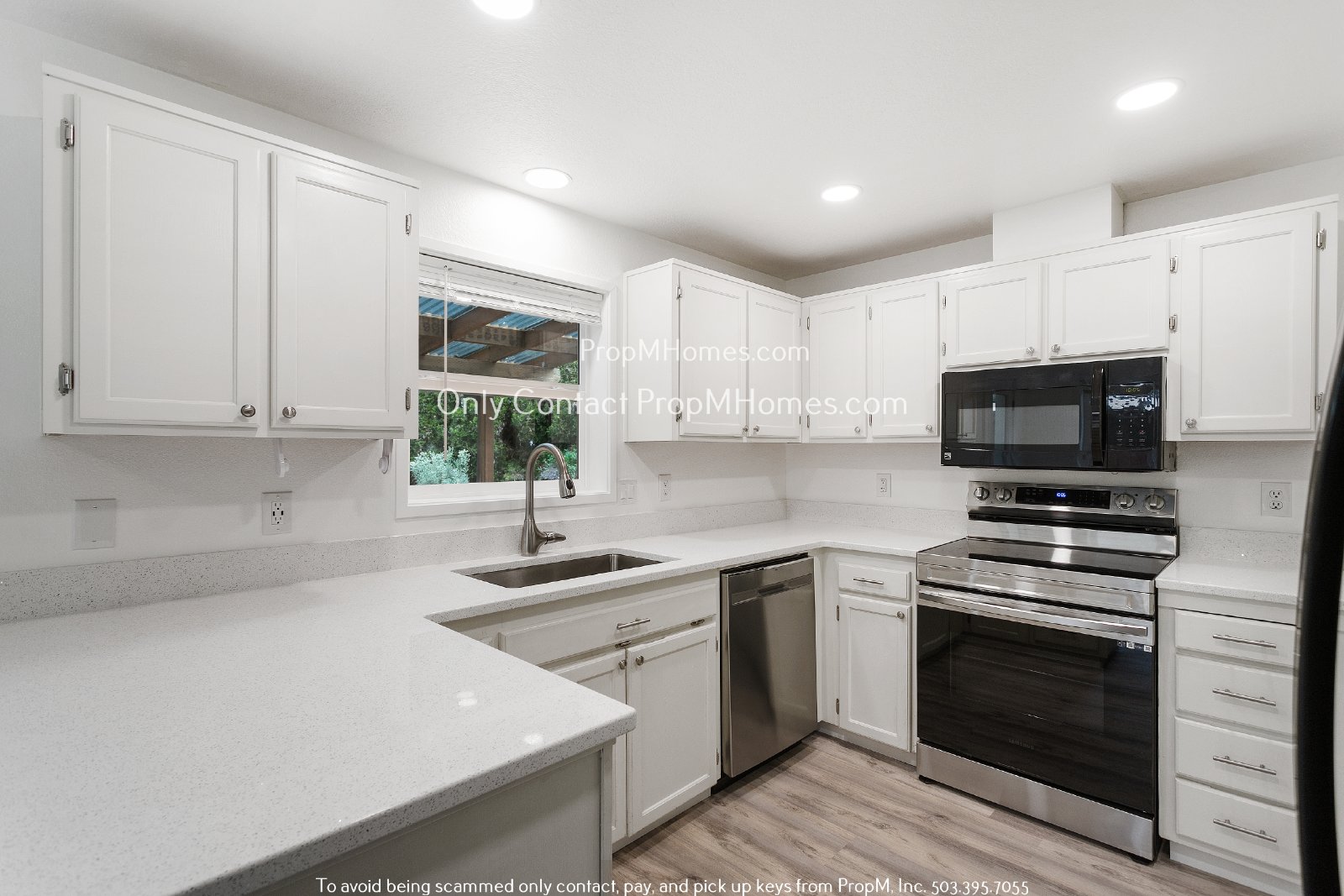 Sunny Beautiful Oasis in Canby - Three Bedrooms! property image