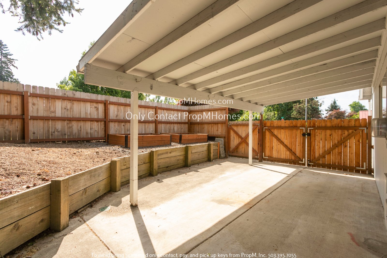 Sunny Beautiful Oasis in Canby - Three Bedrooms! property image