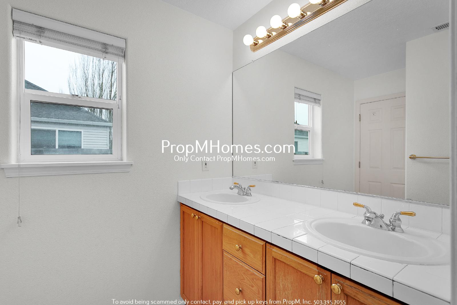 Stunning Bethany Village Charmer with Updates! property image