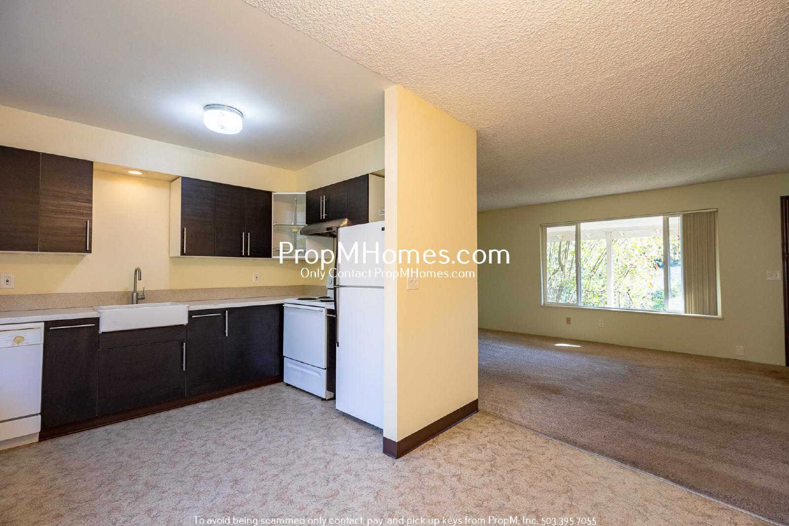 Two Bedroom Charmer in the Heart of Oregon City - Garage Included! property image