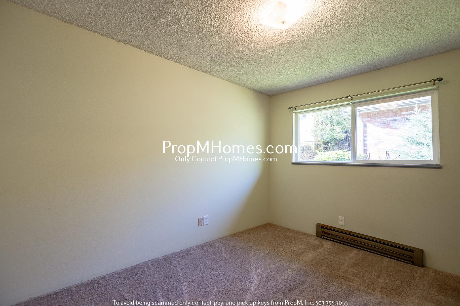 Two Bedroom Charmer in the Heart of Oregon City - Garage Included! property image
