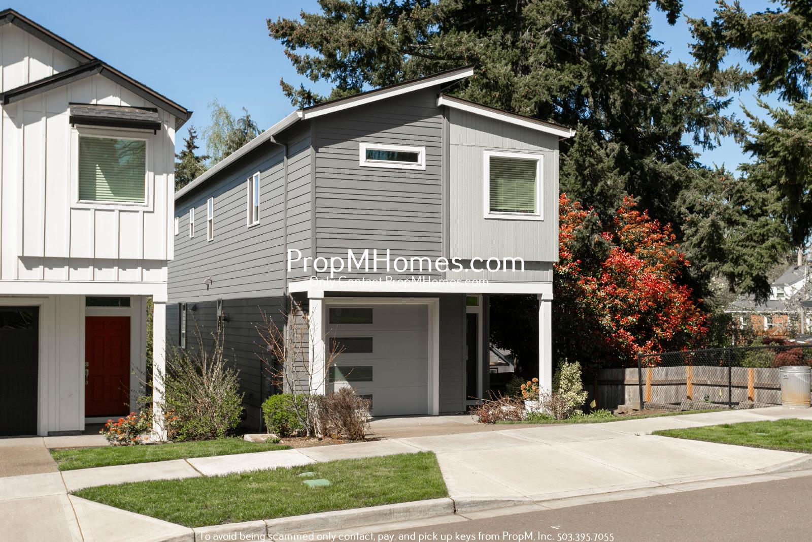 Modern Three Bedroom Home in SW Portland! property image