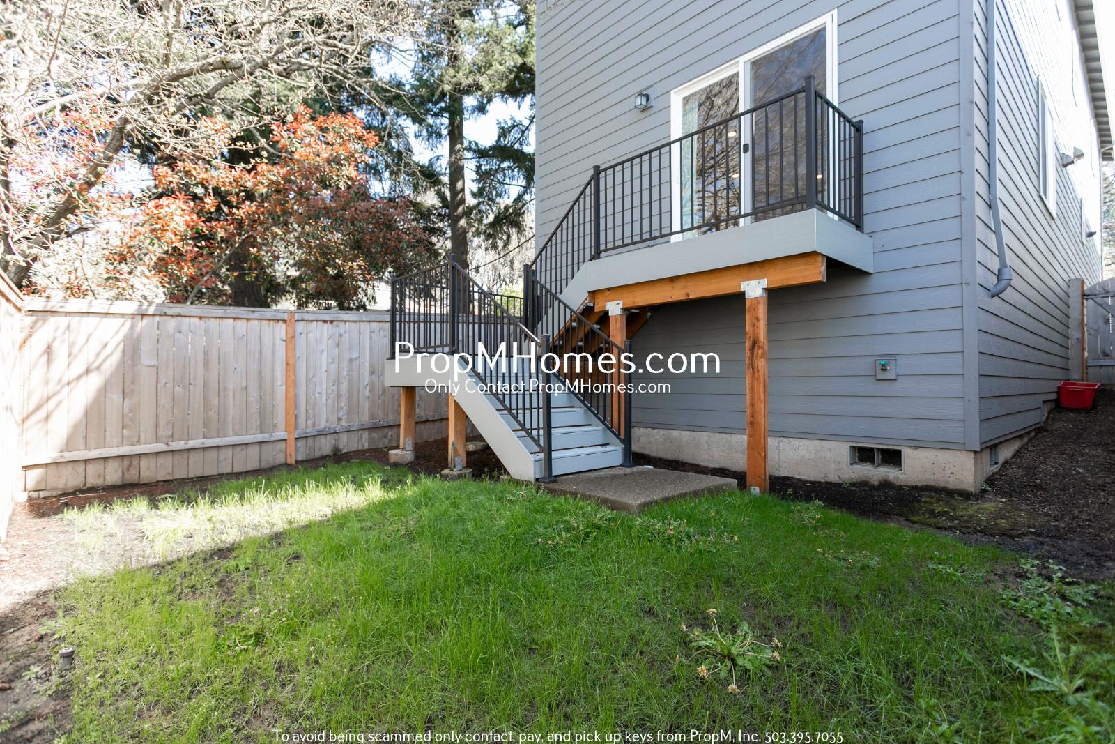 Modern Three Bedroom Home in SW Portland! property image