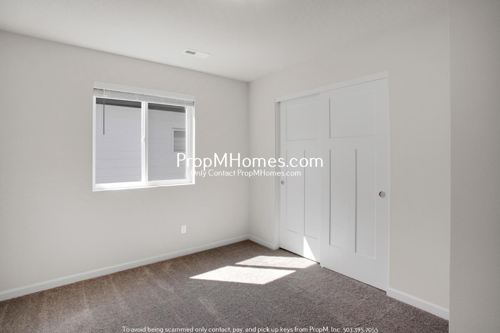 Modern Three Bedroom Home in SW Portland! property image