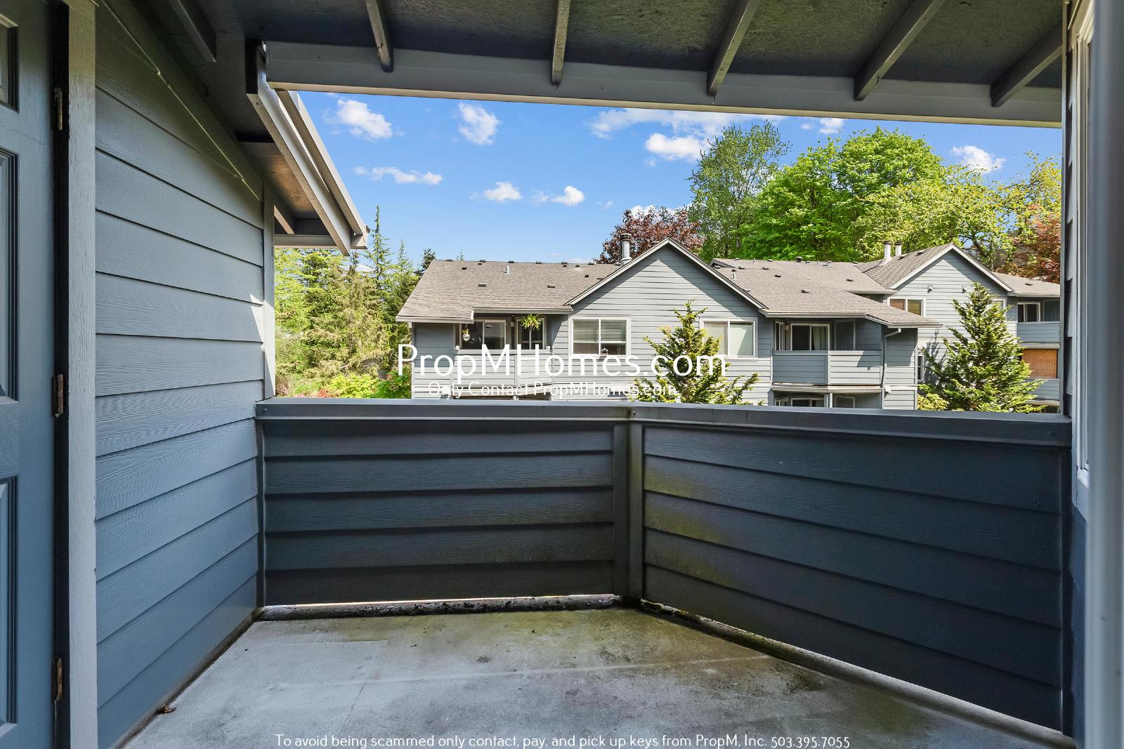 Beautifully Updated Condo in Multnomah Village - 3 Bedrooms! property image