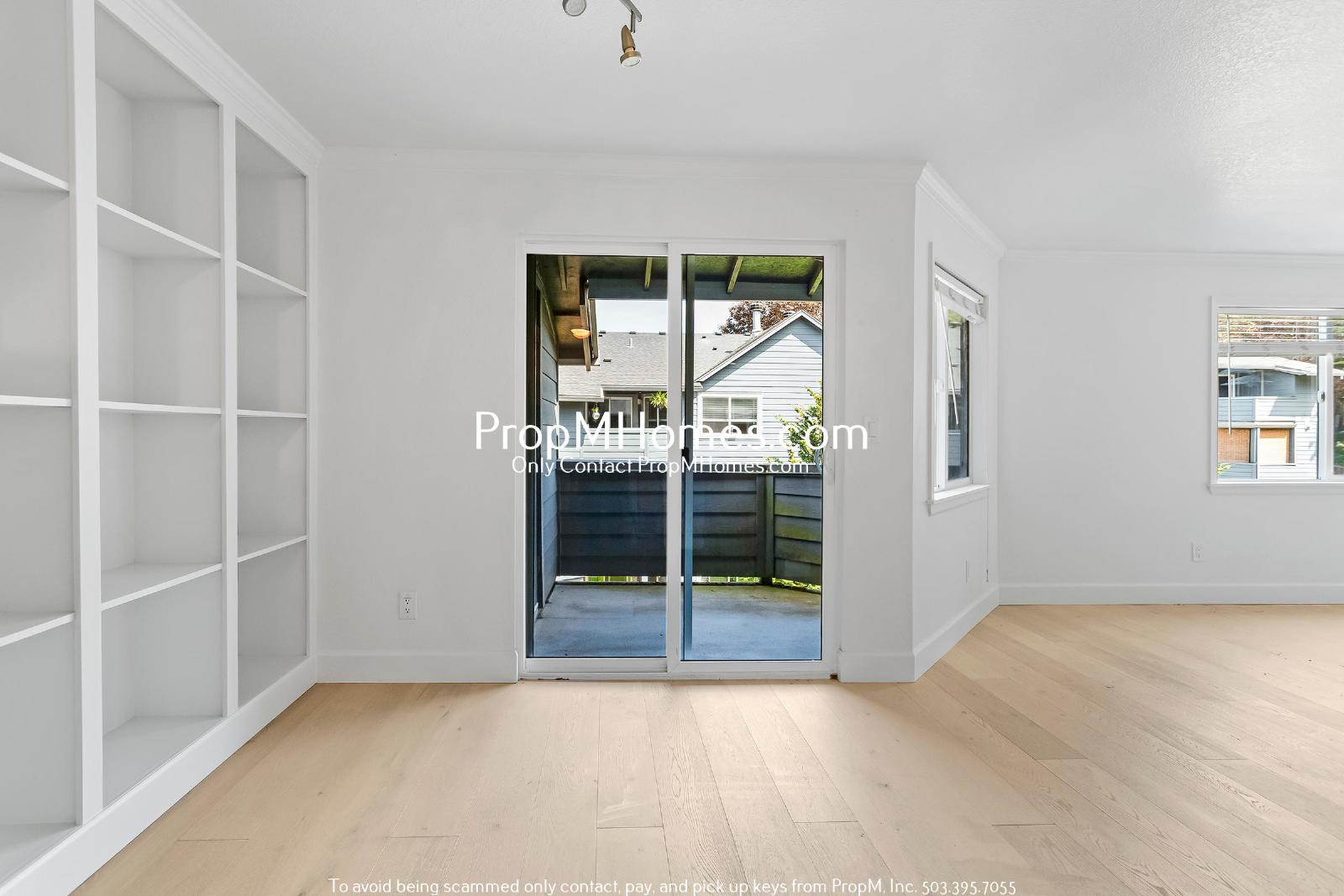 Beautifully Updated Condo in Multnomah Village - 3 Bedrooms! property image