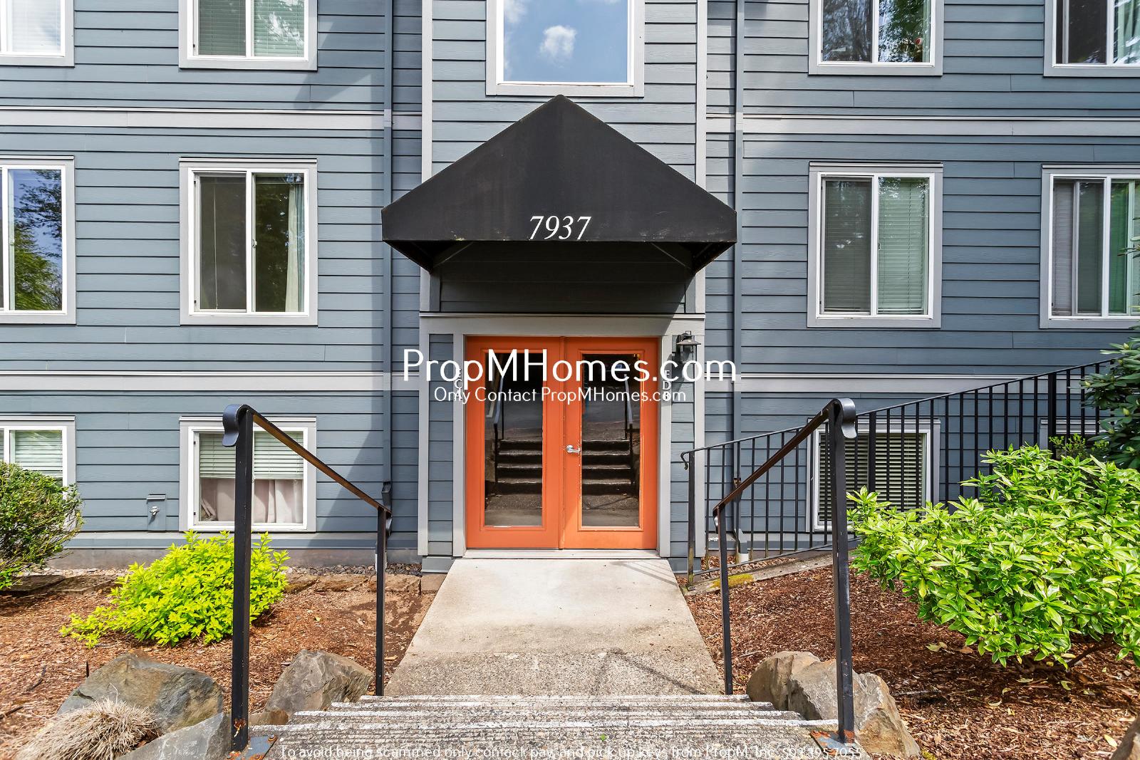 Beautifully Updated Condo in Multnomah Village - 3 Bedrooms! property image