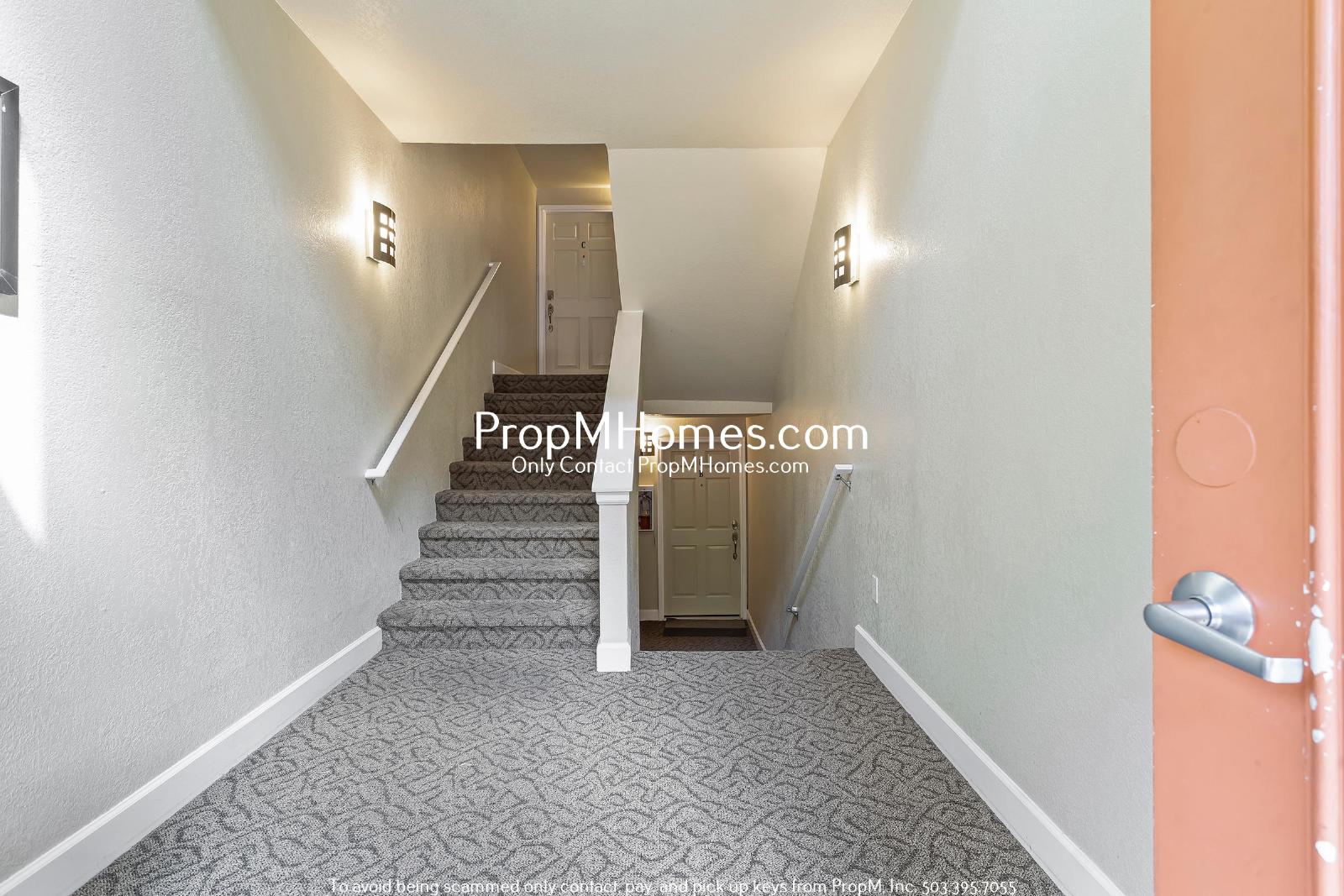Beautifully Updated Condo in Multnomah Village - 3 Bedrooms! property image