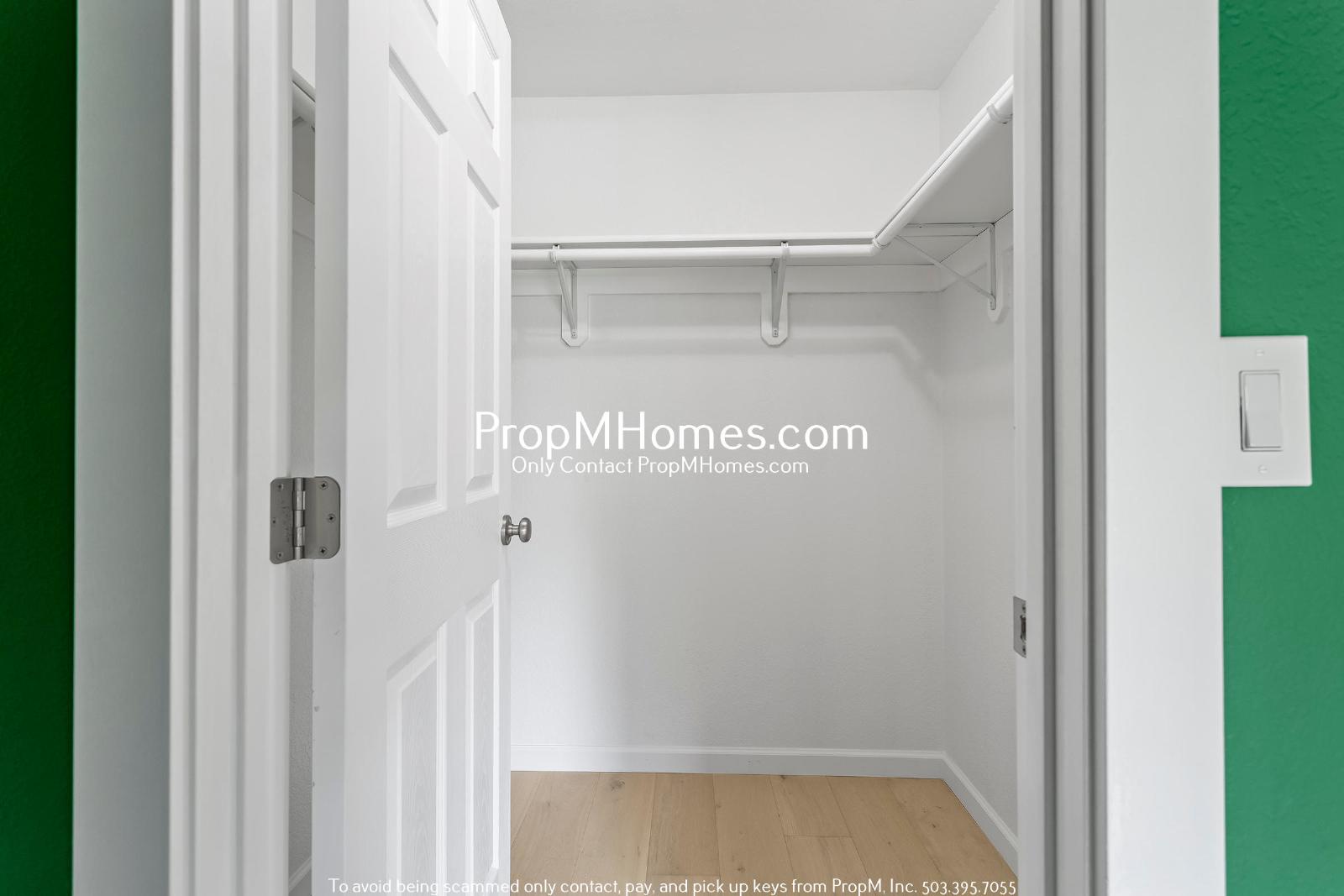 Beautifully Updated Condo in Multnomah Village - 3 Bedrooms! property image