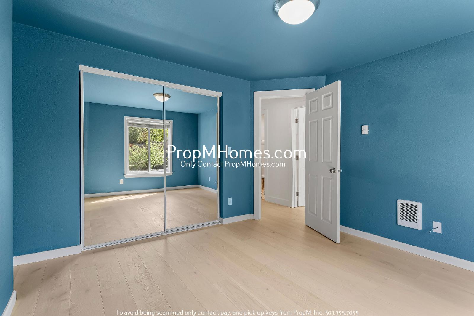 Beautifully Updated Condo in Multnomah Village - 3 Bedrooms! property image