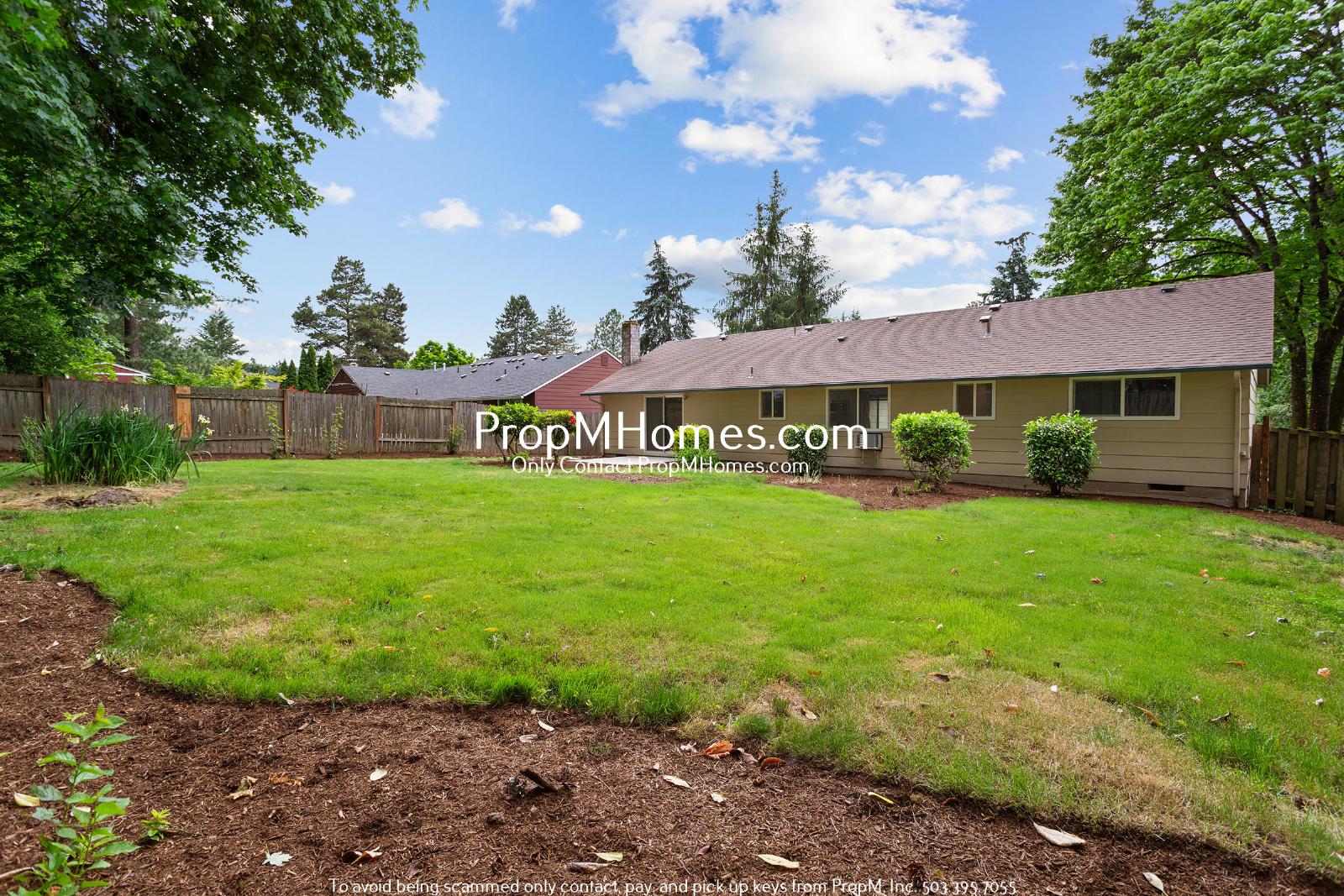 Updated 3 Bedroom Home in Aloha - Large Fenced Yard! property image