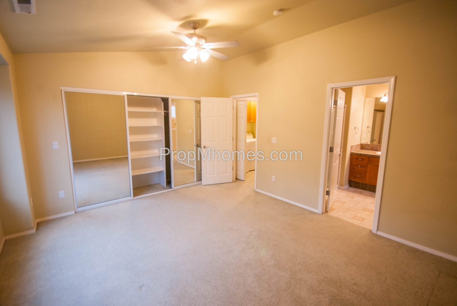 Spacious Three Bedroom, Three Bath Townhouse w/ Attached Garage property image