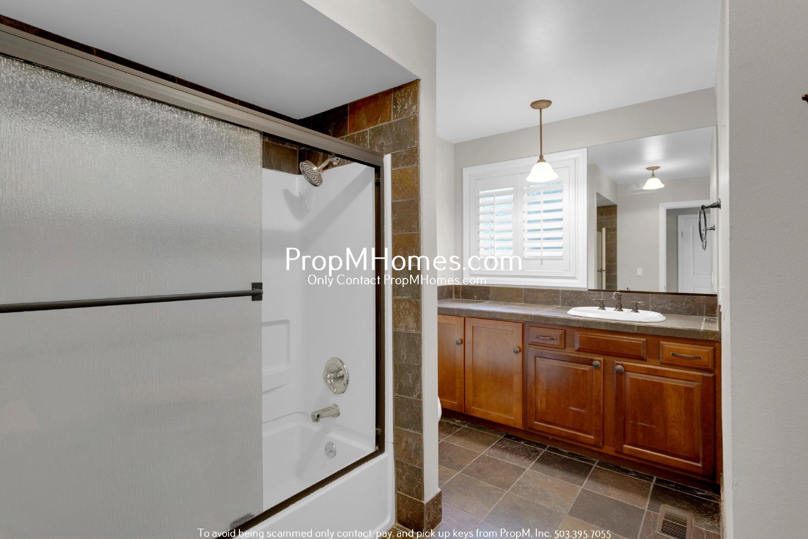 Stylish Updated Four Bedroom Home in Beaverton - DEPOSIT SPECIAL property image