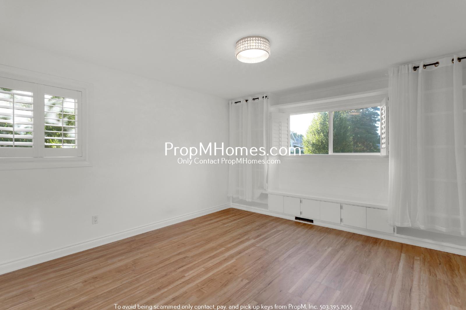 Stylish Updated Four Bedroom Home in Beaverton - DEPOSIT SPECIAL property image