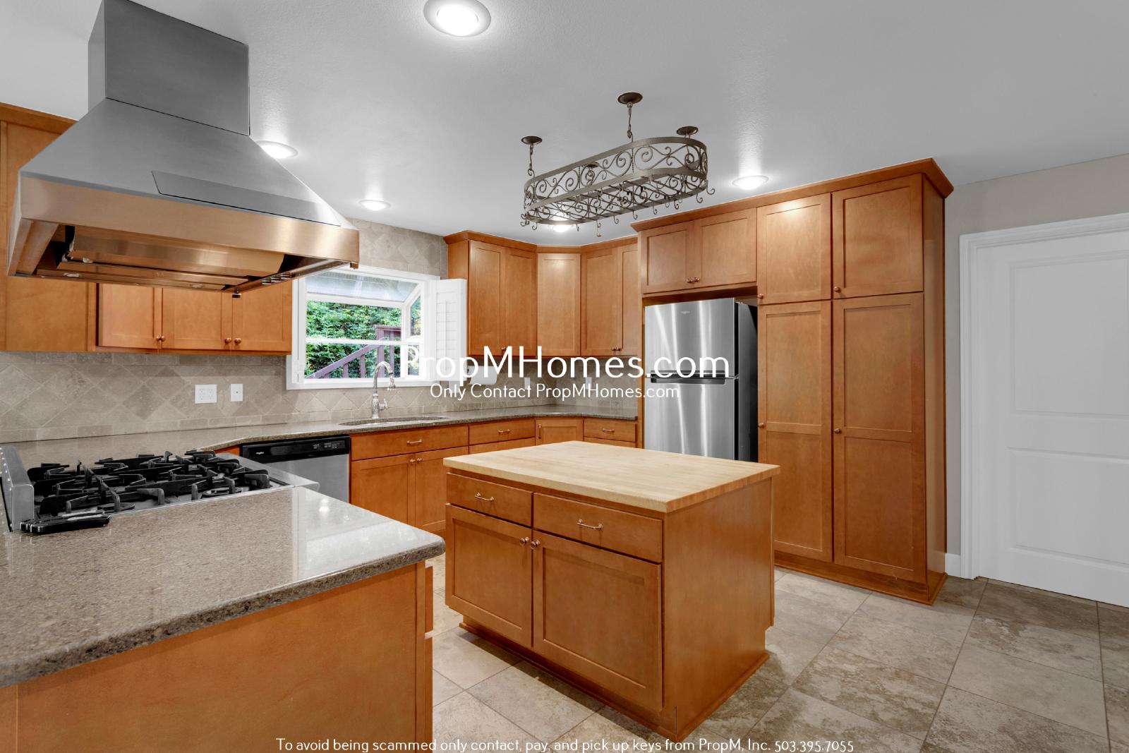 Stylish Updated Four Bedroom Home in Beaverton - DEPOSIT SPECIAL property image