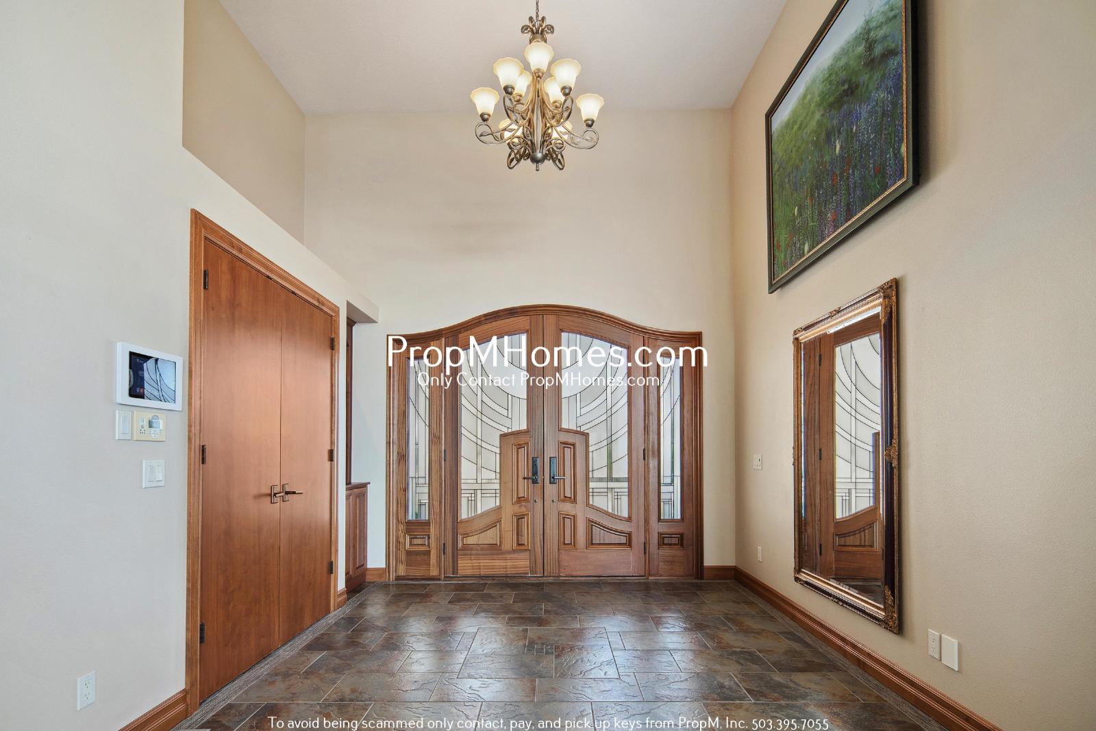 Your Sky High Sanctuary Awaits - 6 Bedroom Home in Happy Valley! property image