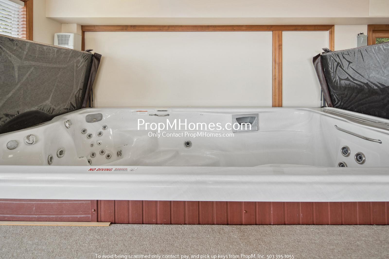 Your Sky High Sanctuary Awaits - 6 Bedroom Home in Happy Valley! property image