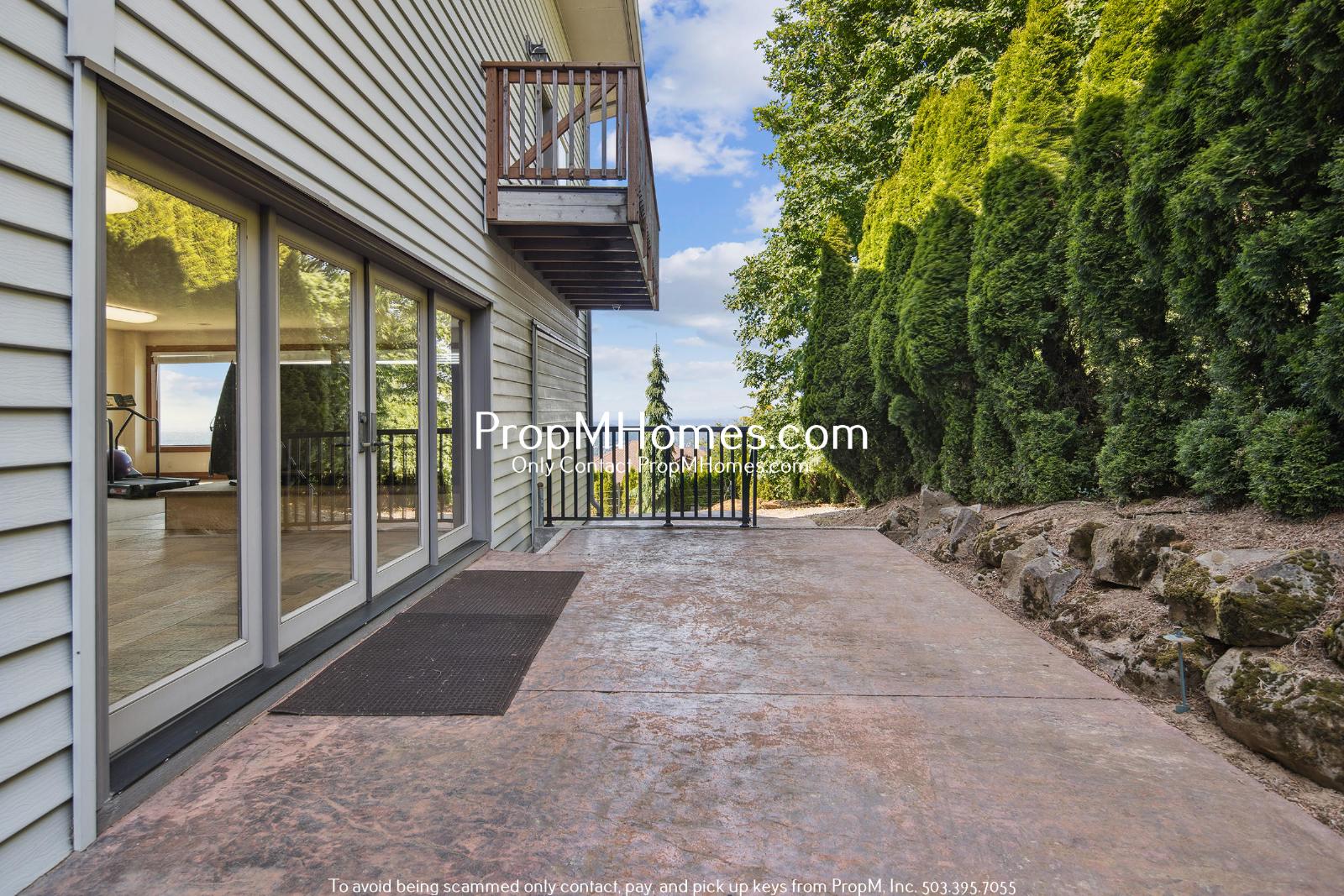 Your Sky High Sanctuary Awaits - 6 Bedroom Home in Happy Valley! property image