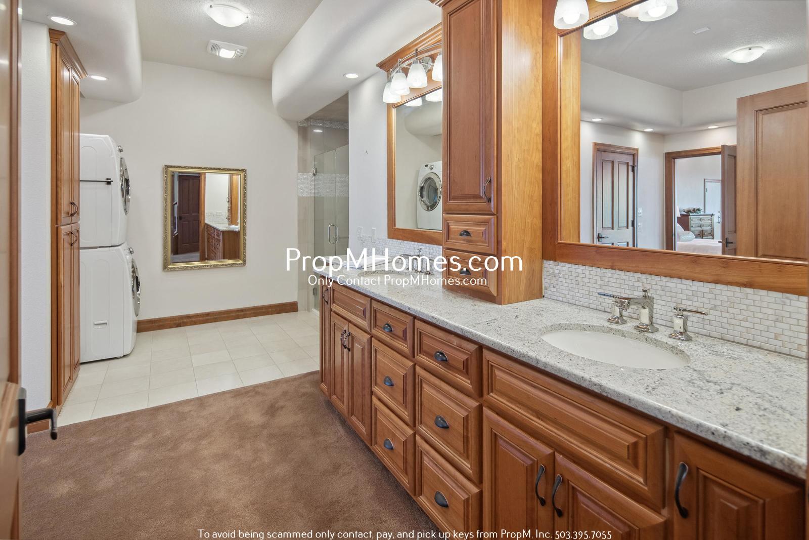 Your Sky High Sanctuary Awaits - 6 Bedroom Home in Happy Valley! property image