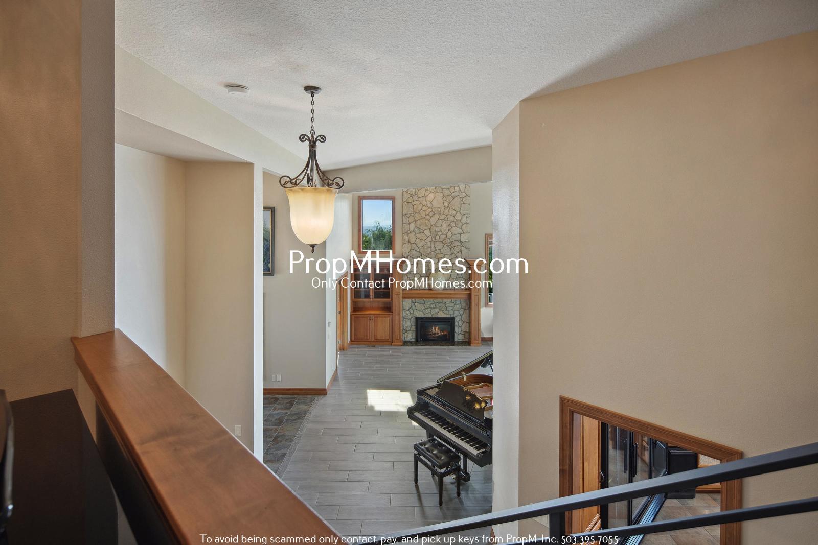 Your Sky High Sanctuary Awaits - 6 Bedroom Home in Happy Valley! property image